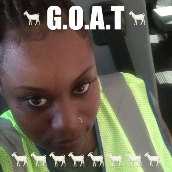 Meet your Posher, Andrea - Picture 1 of 1